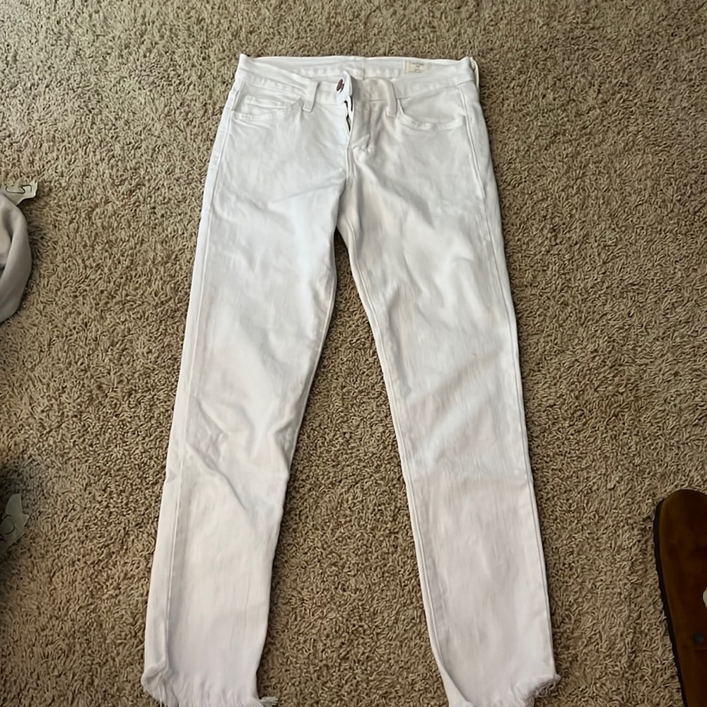 white skinny jeans, comfy, and very good quality